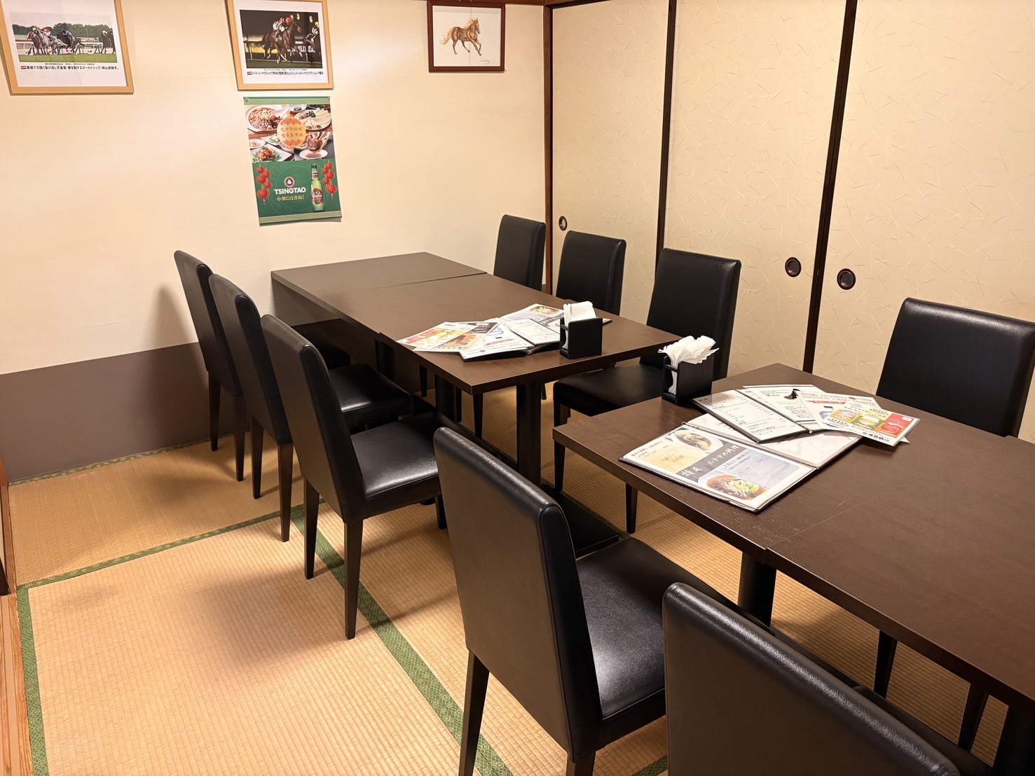 海鮮酒家田田内観